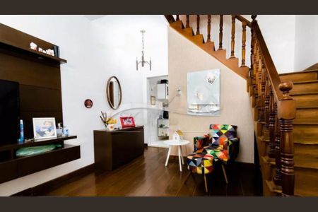 Casa à venda com 6 quartos, 200m² em Ipiranga, São Paulo