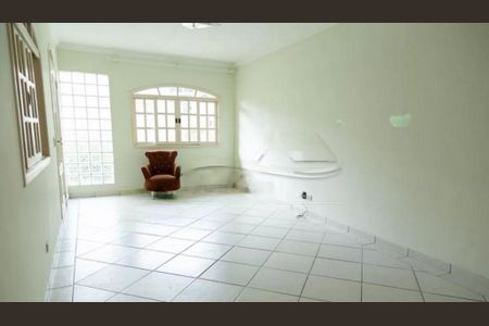Casa à venda com 3 quartos, 200m² em Bosque da Saúde, São Paulo
