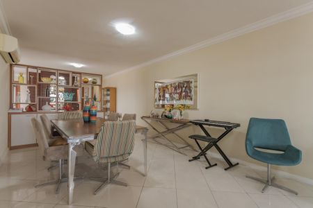 Apartamento à venda com 136m², 3 quartos e 2 vagasSala