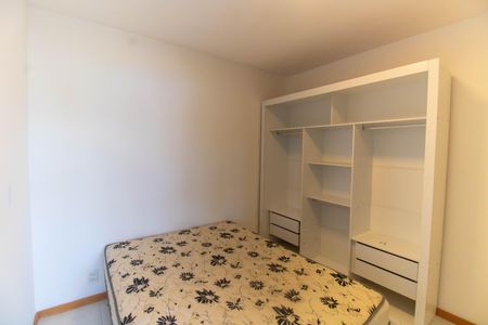 Apartamento à venda com 37m², 1 quarto e 1 vagaQuarto