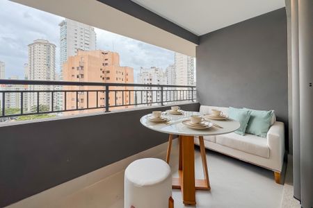 Studio para alugar com 30m², 1 quarto e sem vaga Studio para alugar com 30m², 1 quarto e sem vagaVaranda