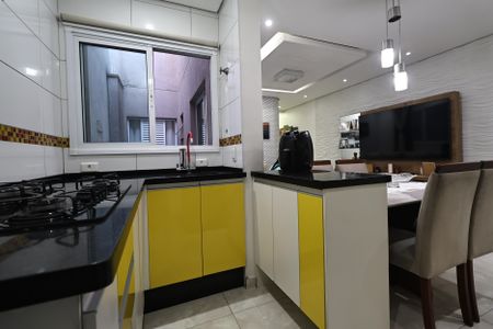 Apartamento à venda com 110m², 2 quartos e 2 vagasCozinha