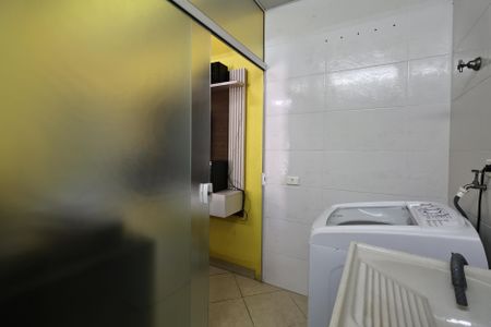 Apartamento à venda com 110m², 2 quartos e 2 vagasLavanderia