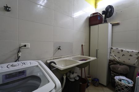 Apartamento à venda com 110m², 2 quartos e 2 vagasLavanderia