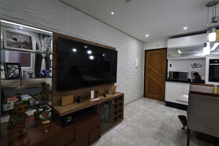 Apartamento à venda com 110m², 2 quartos e 2 vagasSala