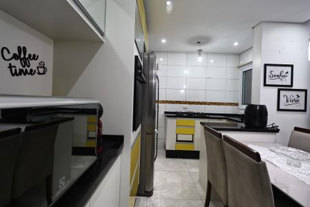 Apartamento à venda com 110m², 2 quartos e 2 vagasCozinha