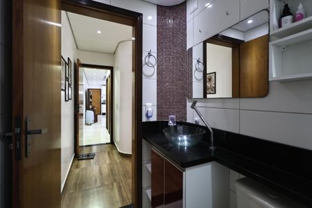 Apartamento à venda com 110m², 2 quartos e 2 vagasBanheiro da Suíte