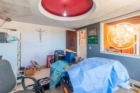 Casa para alugar com 180m², 5 quartos e 2 vagasEscritório