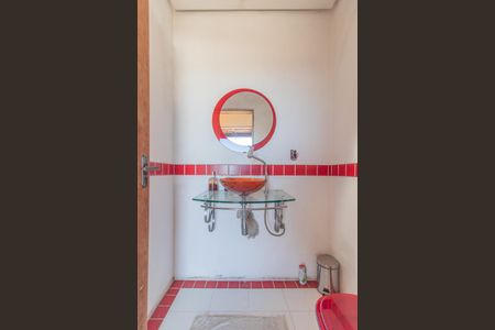 Casa para alugar com 180m², 5 quartos e 2 vagasLavabo