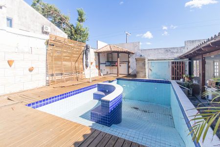 Casa para alugar com 180m², 5 quartos e 2 vagasPiscina