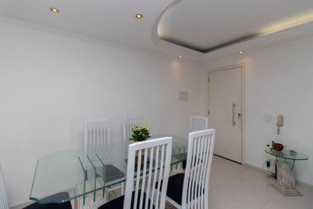 Apartamento à venda com 63m², 2 quartos e 1 vagaSala