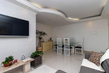 Apartamento à venda com 63m², 2 quartos e 1 vagaSala