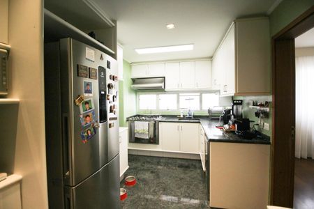 Apartamento à venda com 145m², 4 quartos e 2 vagas Apartamento à venda com 145m², 4 quartos e 2 vagasCozinha