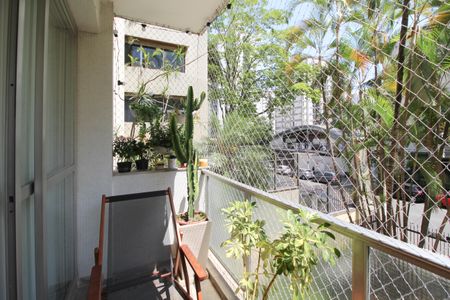 Varanda de apartamento à venda com 4 quartos, 145m² em Indianópolis, São Paulo