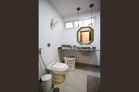 Apartamento à venda com 145m², 4 quartos e 2 vagas Apartamento à venda com 145m², 4 quartos e 2 vagasBanheiro da Suíte