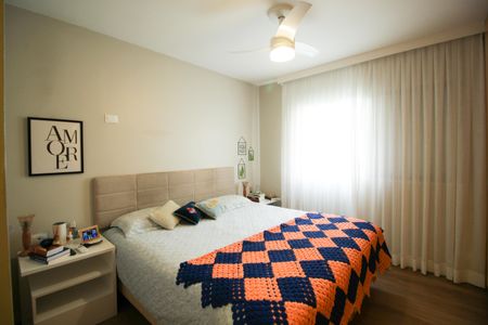 Apartamento à venda com 145m², 4 quartos e 2 vagas Apartamento à venda com 145m², 4 quartos e 2 vagasSuíte