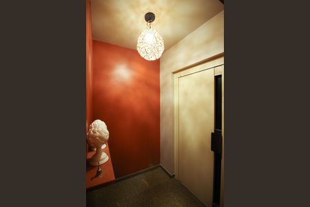 Apartamento à venda com 145m², 4 quartos e 2 vagas Apartamento à venda com 145m², 4 quartos e 2 vagasHall do Apartamento