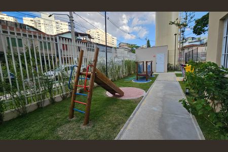 Apartamento para alugar com 48m², 2 quartos e sem vaga Apartamento para alugar com 48m², 2 quartos e sem vagaÁrea comum - Playground