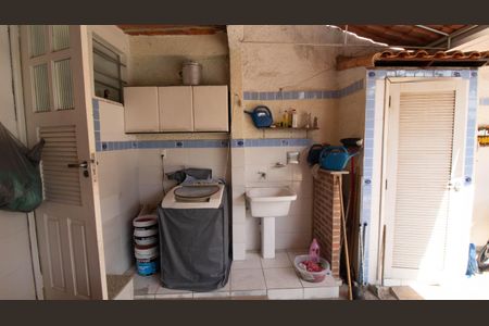 Casa à venda com 170m², 4 quartos e 4 vagas Casa à venda com 170m², 4 quartos e 4 vagasÁrea de Serviço