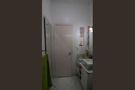 Casa à venda com 170m², 4 quartos e 4 vagas Casa à venda com 170m², 4 quartos e 4 vagasBanheiro Social