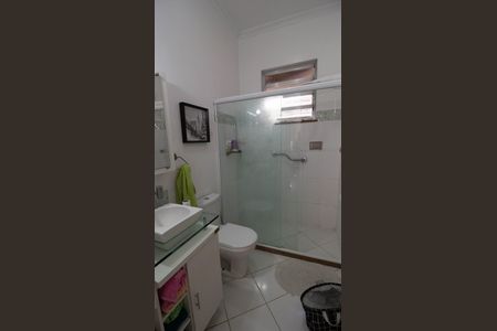 Casa à venda com 170m², 4 quartos e 4 vagas Casa à venda com 170m², 4 quartos e 4 vagasBanheiro Social