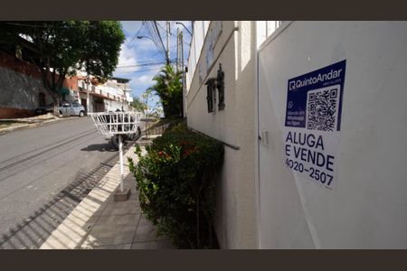 Casa à venda com 170m², 4 quartos e 4 vagas Casa à venda com 170m², 4 quartos e 4 vagasFachada - Placa