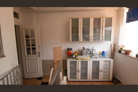 Casa à venda com 170m², 4 quartos e 4 vagas Casa à venda com 170m², 4 quartos e 4 vagasCozinha