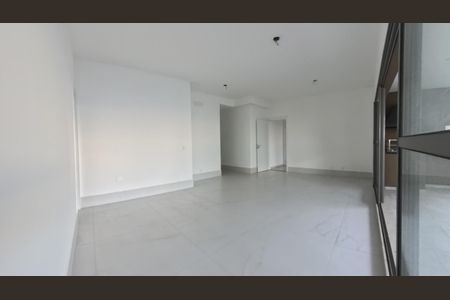 Foto 03 de apartamento à venda com 3 quartos, 151m² em Vila Gumercindo, São Paulo