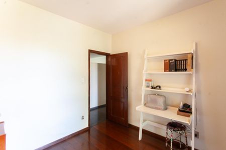 Casa à venda com 1400m², 4 quartos e 5 vagasQuarto 1