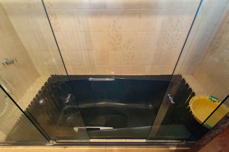 Casa à venda com 1400m², 4 quartos e 5 vagasBanheiro da Suíte