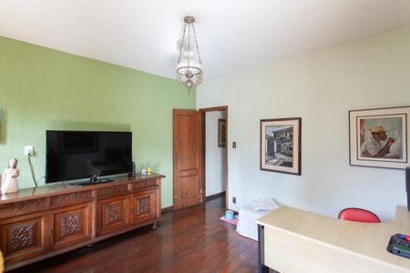 Casa à venda com 1400m², 4 quartos e 5 vagasSala 3 - TV