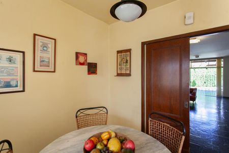 Casa à venda com 1400m², 4 quartos e 5 vagasCozinha e Copa