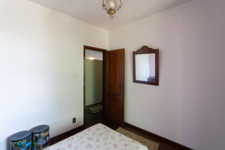 Casa à venda com 1400m², 4 quartos e 5 vagasQuarto 2