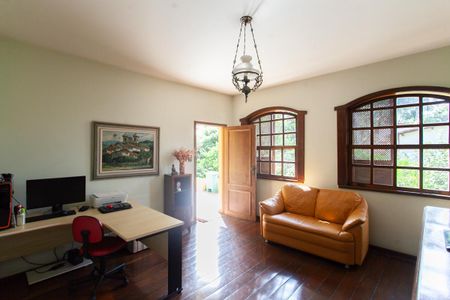 Casa à venda com 1400m², 4 quartos e 5 vagasSala 3 - TV