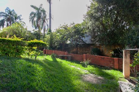 Casa à venda com 1400m², 4 quartos e 5 vagasQuintal