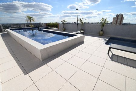 Apartamento à venda com 70m², 2 quartos e 1 vagaÁrea comum - Piscina
