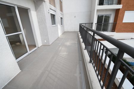 Apartamento à venda com 70m², 2 quartos e 1 vagaSala - Sacada