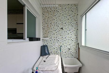 Apartamento para alugar com 85m², 2 quartos e 1 vaga Apartamento para alugar com 85m², 2 quartos e 1 vagaÁrea de Serviço