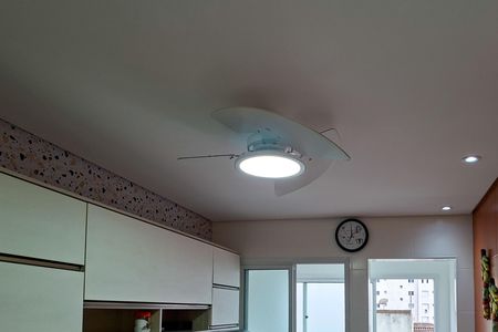 Apartamento para alugar com 85m², 2 quartos e 1 vaga Apartamento para alugar com 85m², 2 quartos e 1 vagaCozinha
