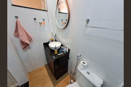 Casa à venda com 67m², 3 quartos e sem vaga