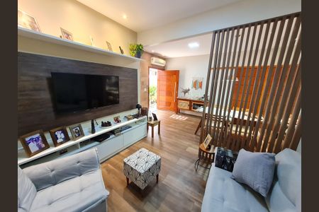 Casa à venda com 67m², 3 quartos e sem vaga