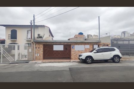 Casa à venda com 134m², 4 quartos e 2 vagasFachada