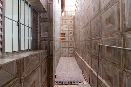 Casa à venda com 134m², 4 quartos e 2 vagasCorredor Externo