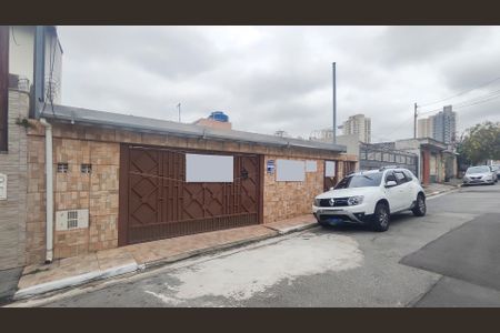 Casa à venda com 134m², 4 quartos e 2 vagasFachada
