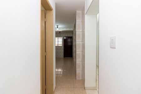 Casa à venda com 134m², 4 quartos e 2 vagasCorredor