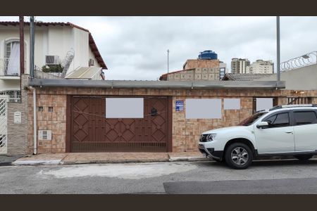 Casa à venda com 134m², 4 quartos e 2 vagasFachada