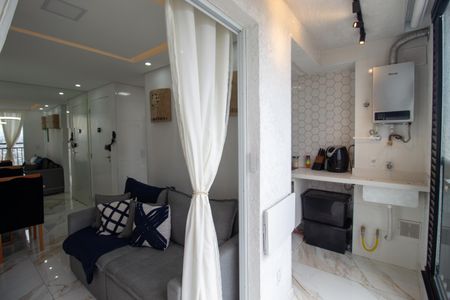 Apartamento à venda com 38m², 2 quartos e 1 vaga Apartamento à venda com 38m², 2 quartos e 1 vagaSala