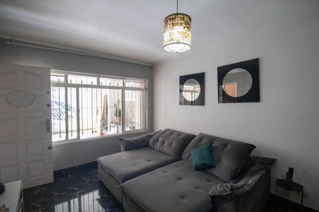 Casa à venda com 130m², 4 quartos e 2 vagasSala