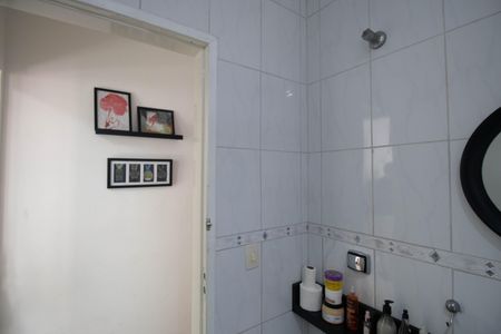 Casa à venda com 130m², 4 quartos e 2 vagasBanheiro
