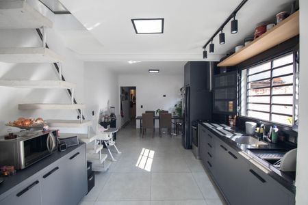 Casa à venda com 130m², 4 quartos e 2 vagasCozinha